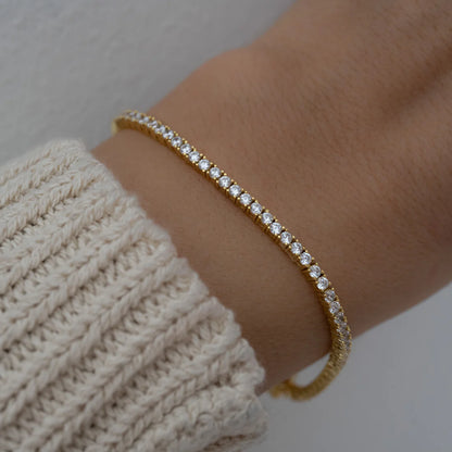 Amara Tennis Bracelet Latch