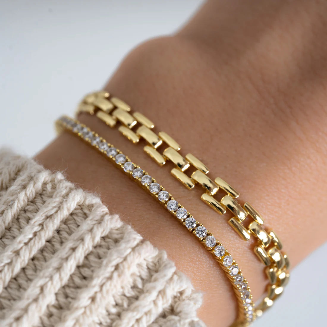 Amara Tennis Bracelet Latch