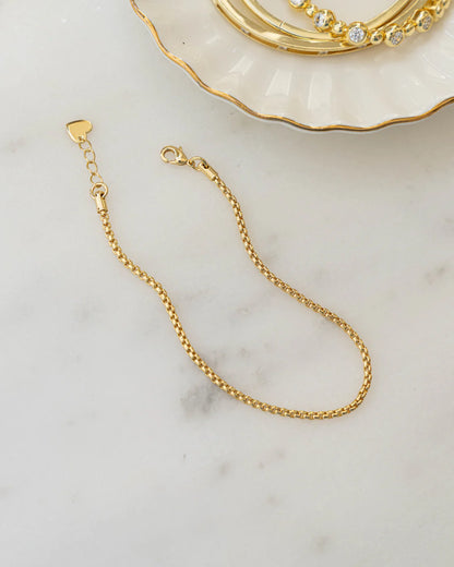 Amora Rounded Box Chain Bracelet