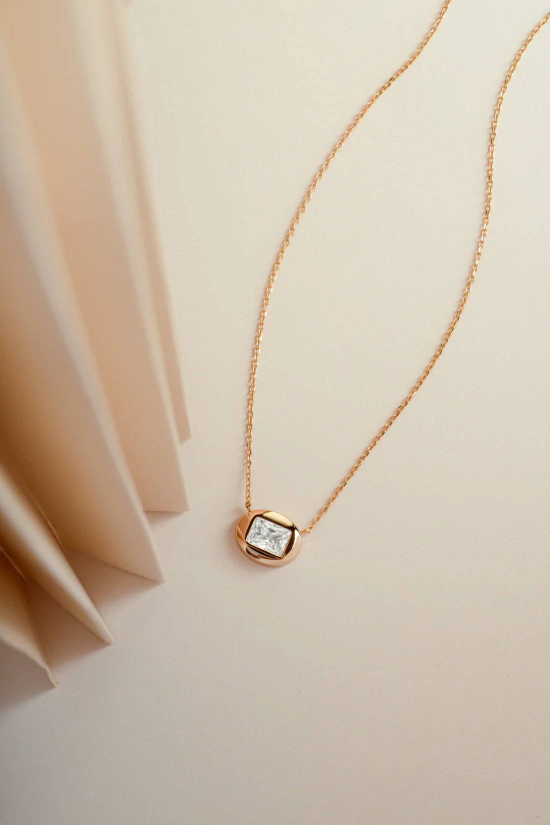 Arise Bezel Necklace