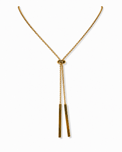Esthefany Bar Necklace