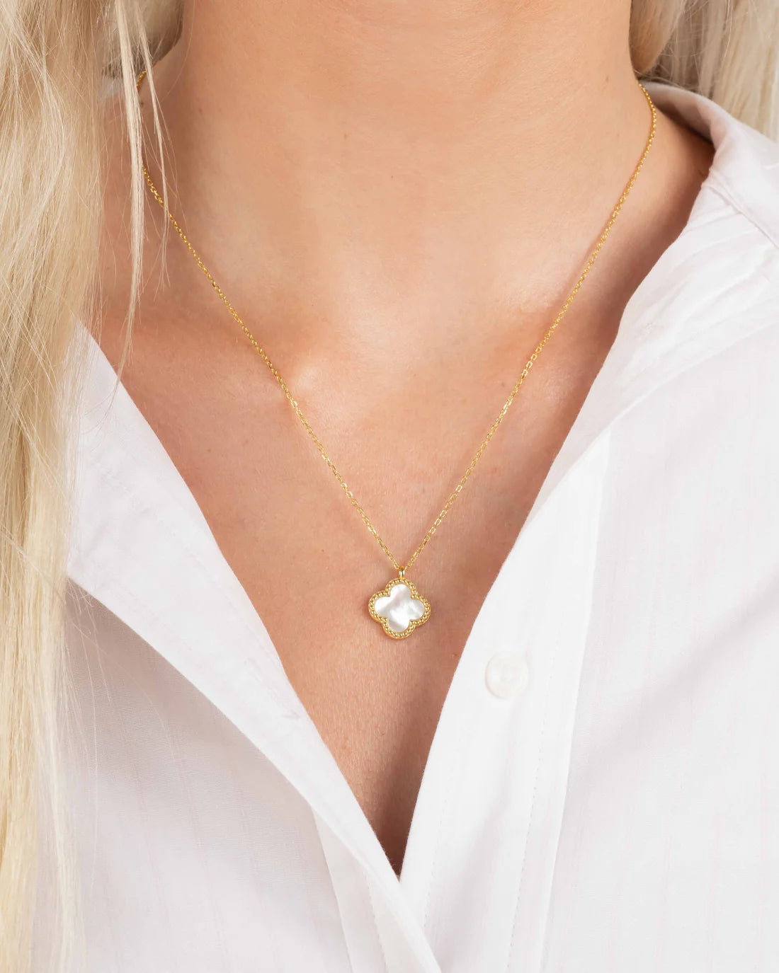 Mariana Mother of Pearl Clover Necklace