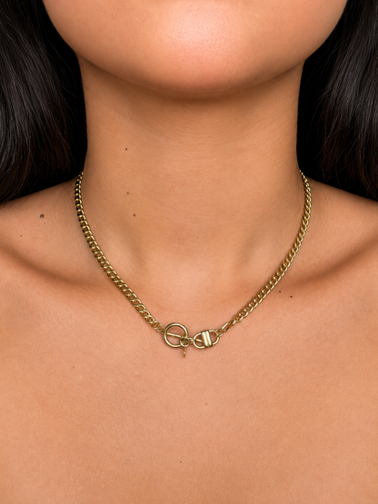 Nahla Toggle Necklace