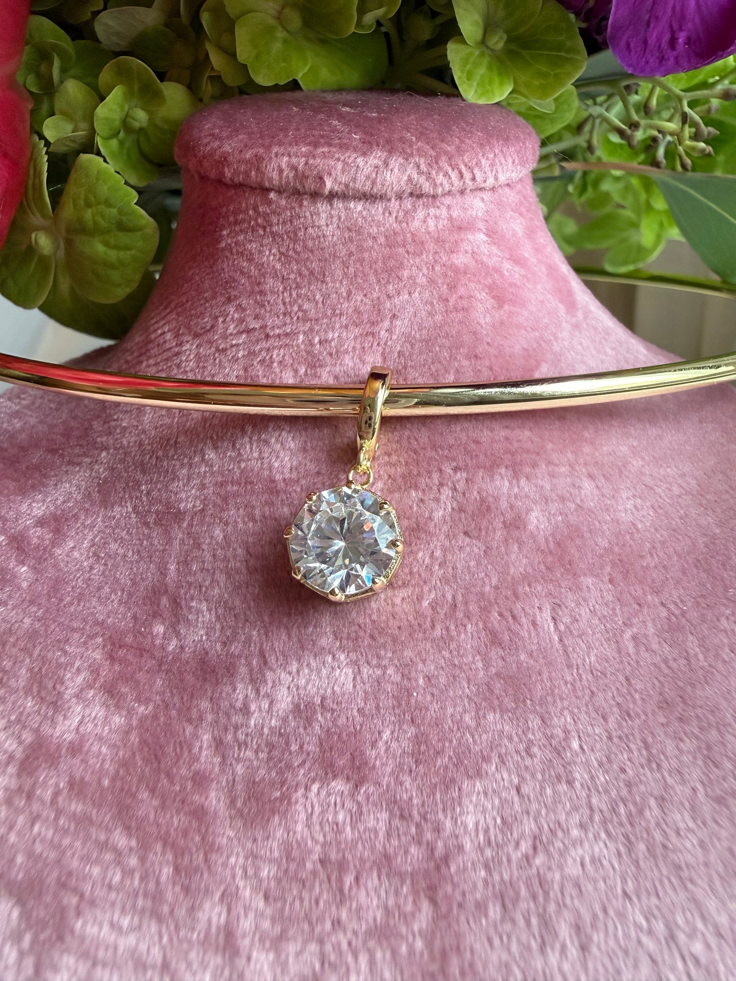 Simone Round Pendant