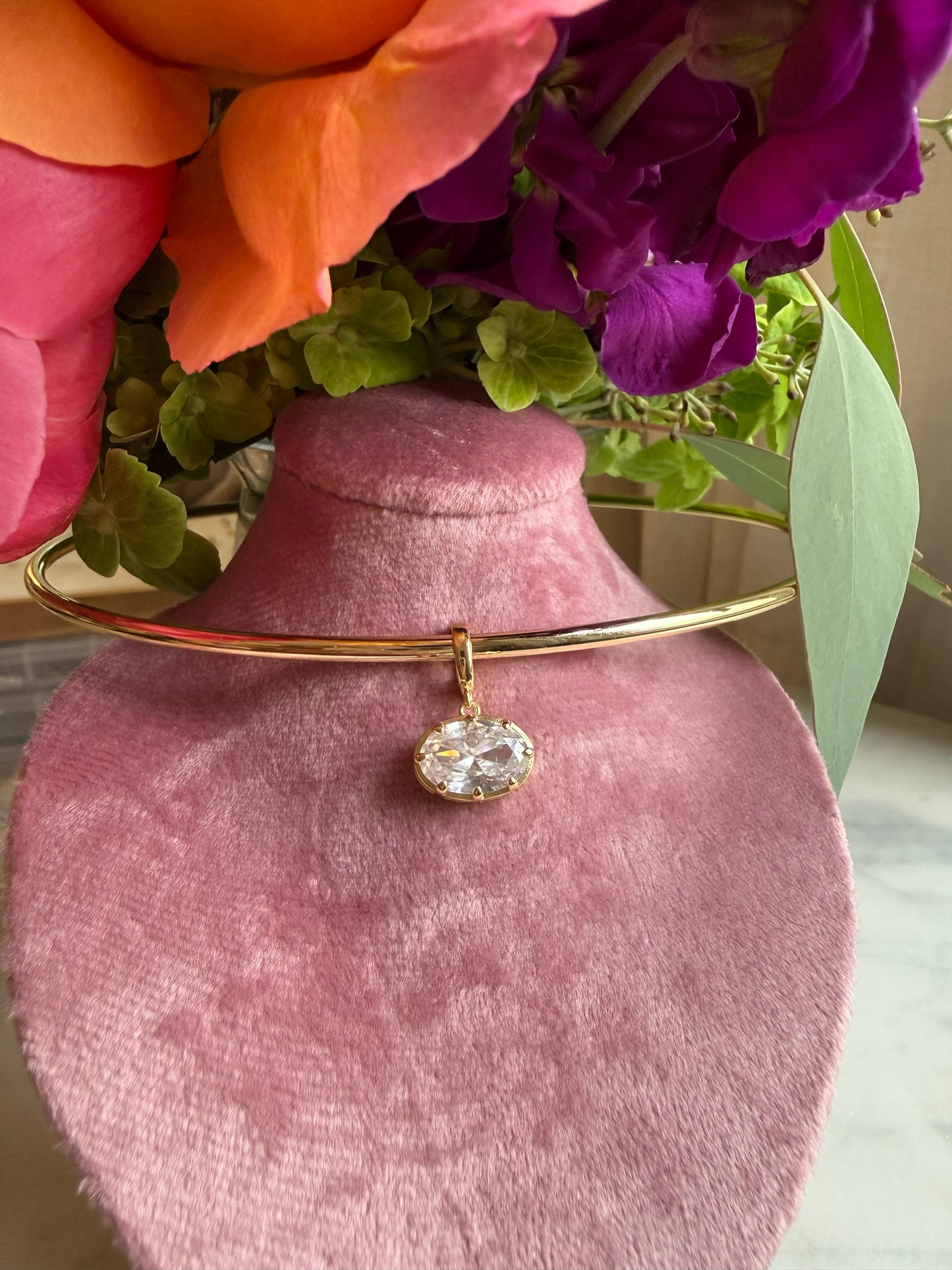 Rafy Small Oval Pendant