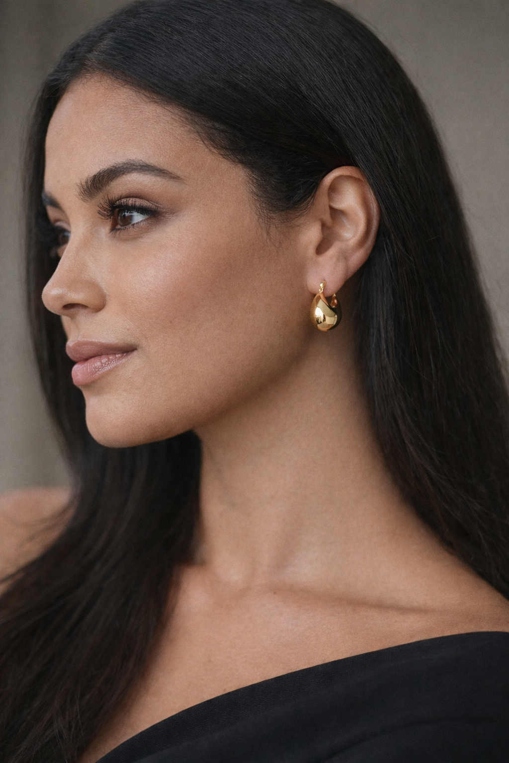 Valeria Thick Concave Small Leverback Earrings