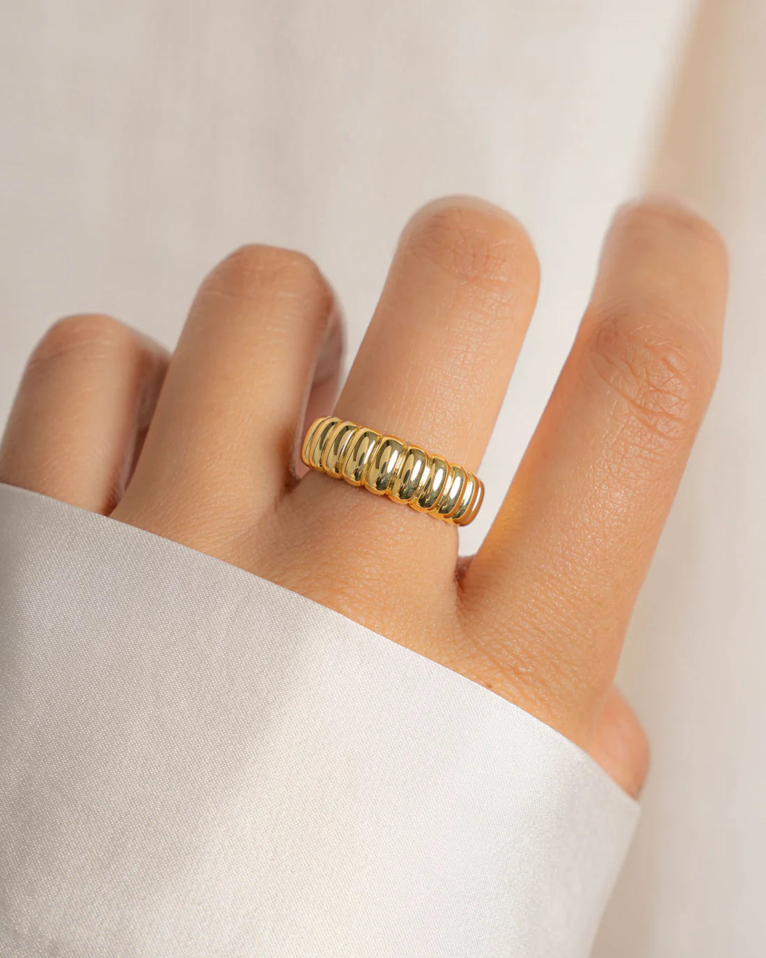 Vera Fluted Ring